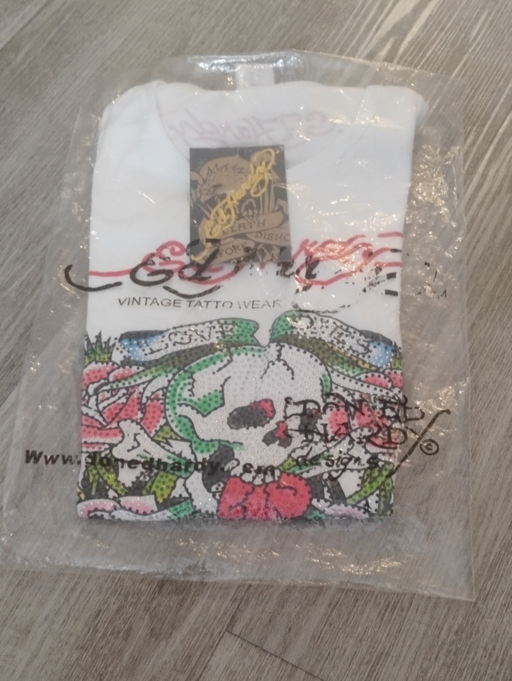 Ed Hardy White Tank with Colorful Tattoo Skull and Floral Print🆕✨🥀
